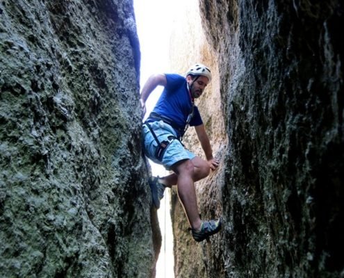 Aula de Curso Básico de Escalada Técnica de Chaminé