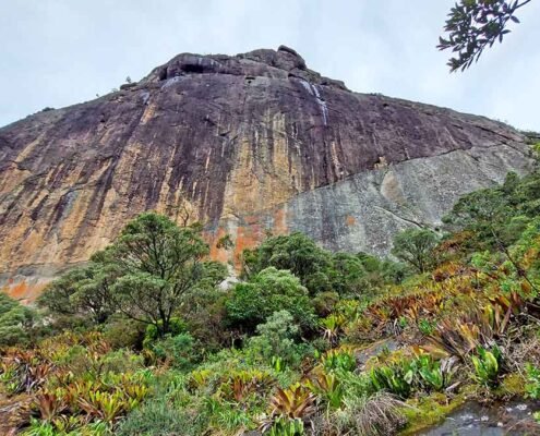 Pedra do Sino e Morro da Cruz - Parnaso Trilha na Pedra do Sino - Parnaso