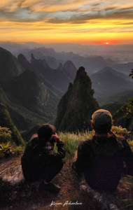 Nascer do sol nos Portais de Hércules