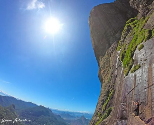 Trilha Pedra da Gávea - Paredão @KmonAdventure - Guias profissionais de trilha e escalada