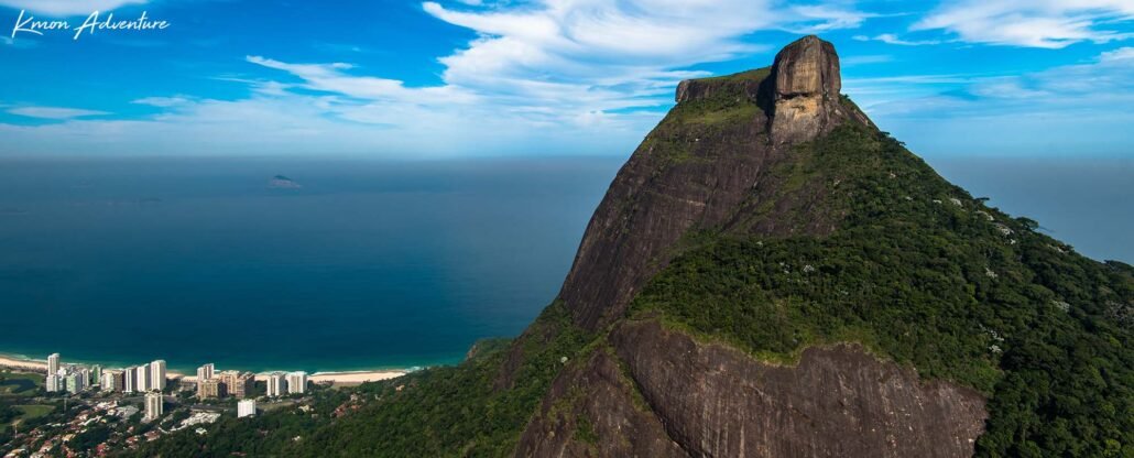 Trilha Pedra da Gavea com Guia Profissionalaneiro, Brazil @KmonAdventure - Agência de Aventura no Rio de Janeiro