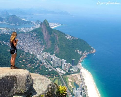 Mesa / topo da Pedra da Gávea @KmonAdventure - Guias profissionais de trilha e escalada